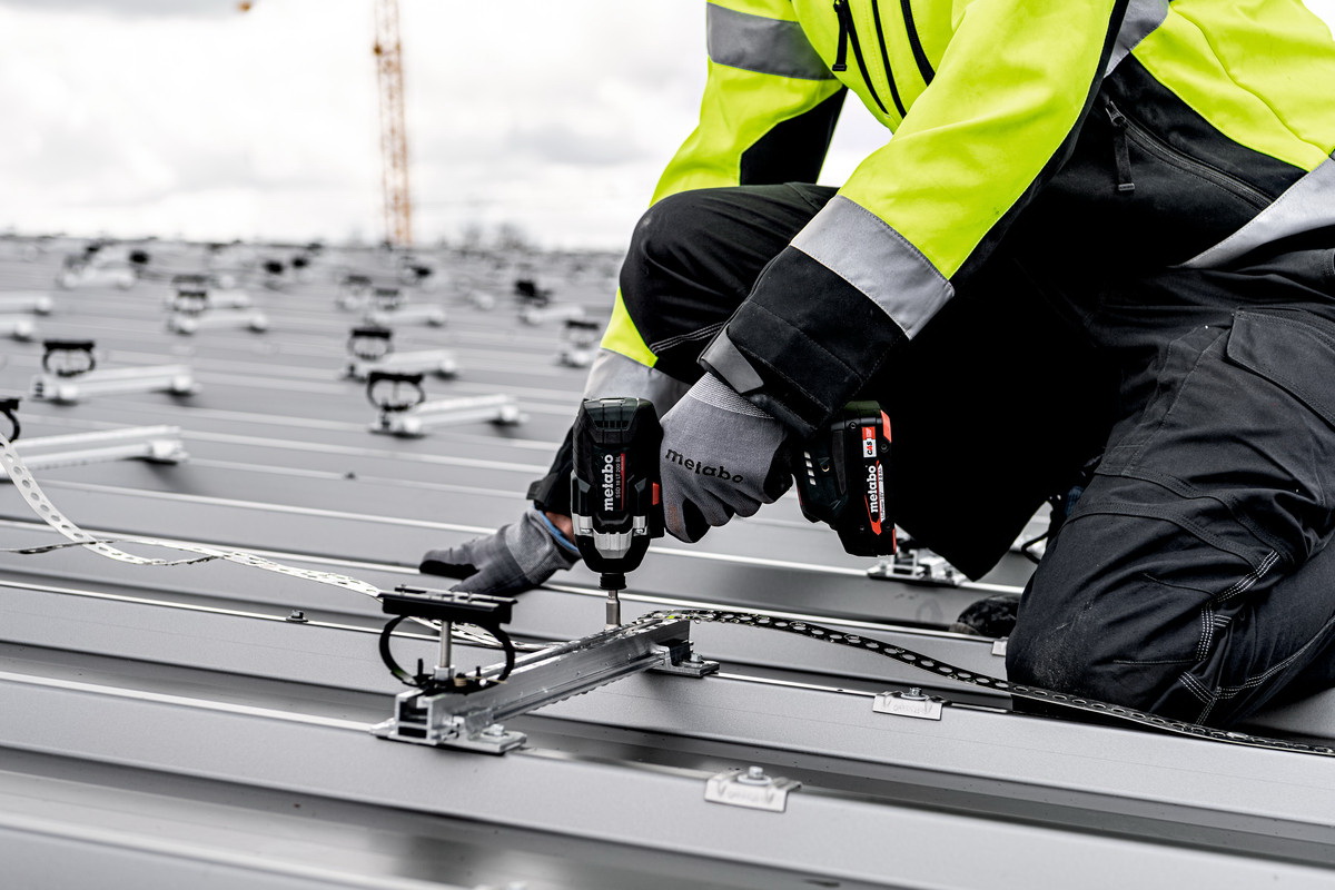 Набор: шуруповерт Metabo BS 18 LT BL + гайковерт Metabo SSD 18 LT 200 BL