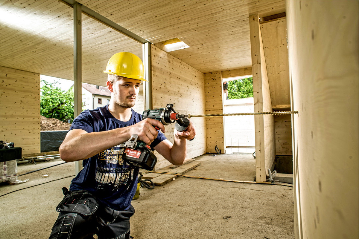 Шуруповерт Metabo BS 18 LTX BL Q I