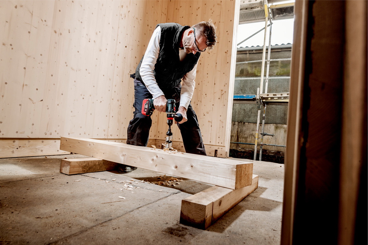 Шуруповерт Metabo BS 18 LTX BL Q I