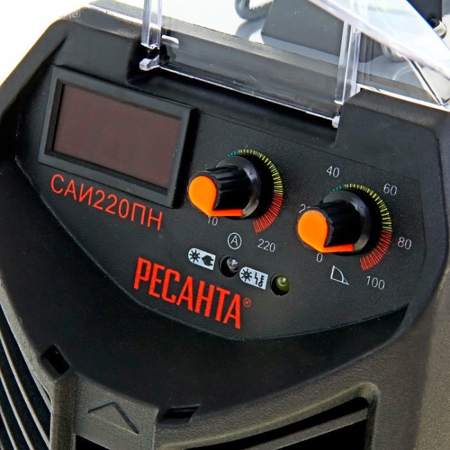 Сварочный инвертор Ресанта САИ-220ПН