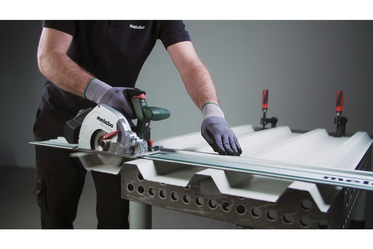 Циркулярная пила аккумуляторная Metabo MKS 18 LTX 58