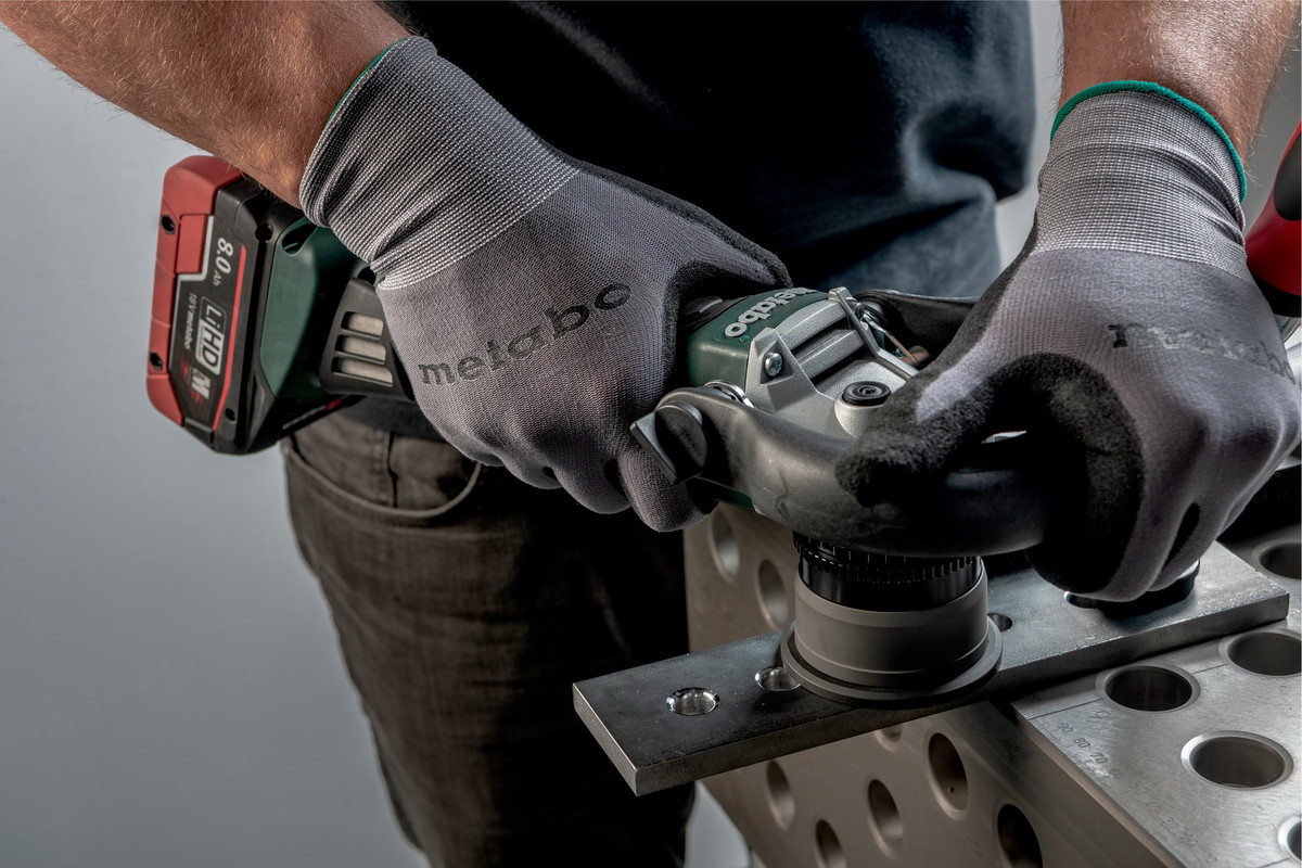Аккумуляторный кромочный фрезер по металлу Metabo KFM 18 LTX 3 RF