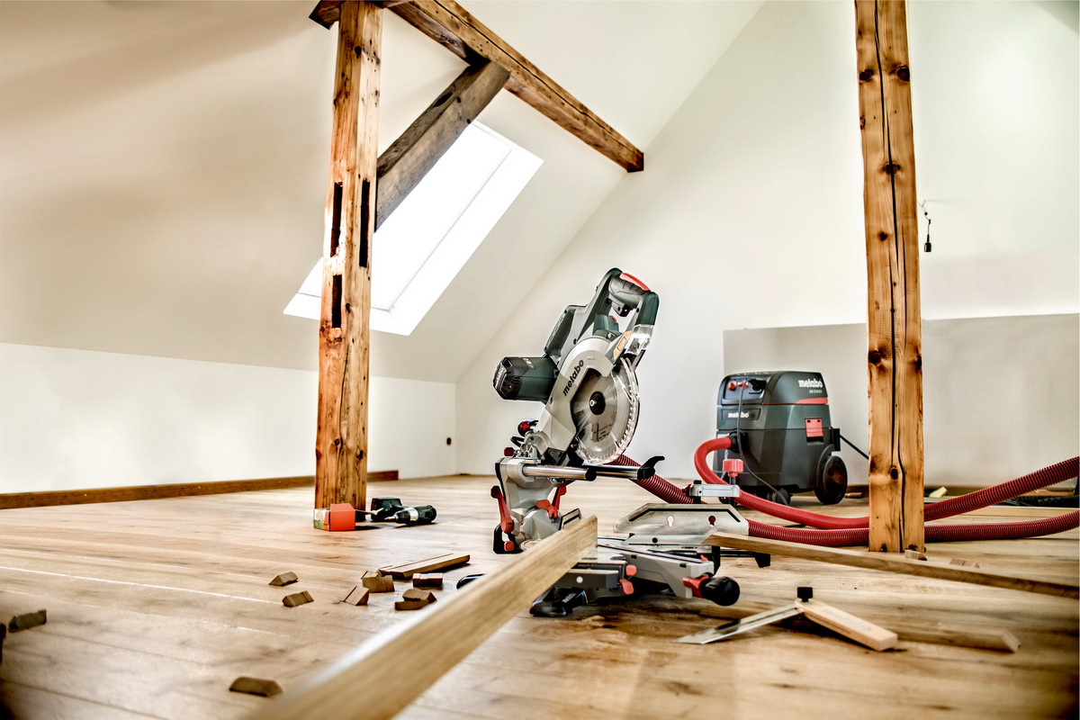 Торцовочная пила Metabo KGSV 72 Xact SYM
