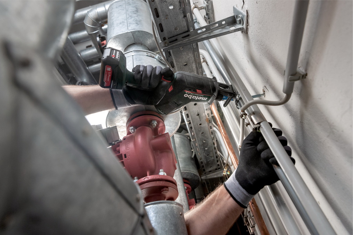 Пила сабельная аккумуляторная Metabo SSE 12 BL