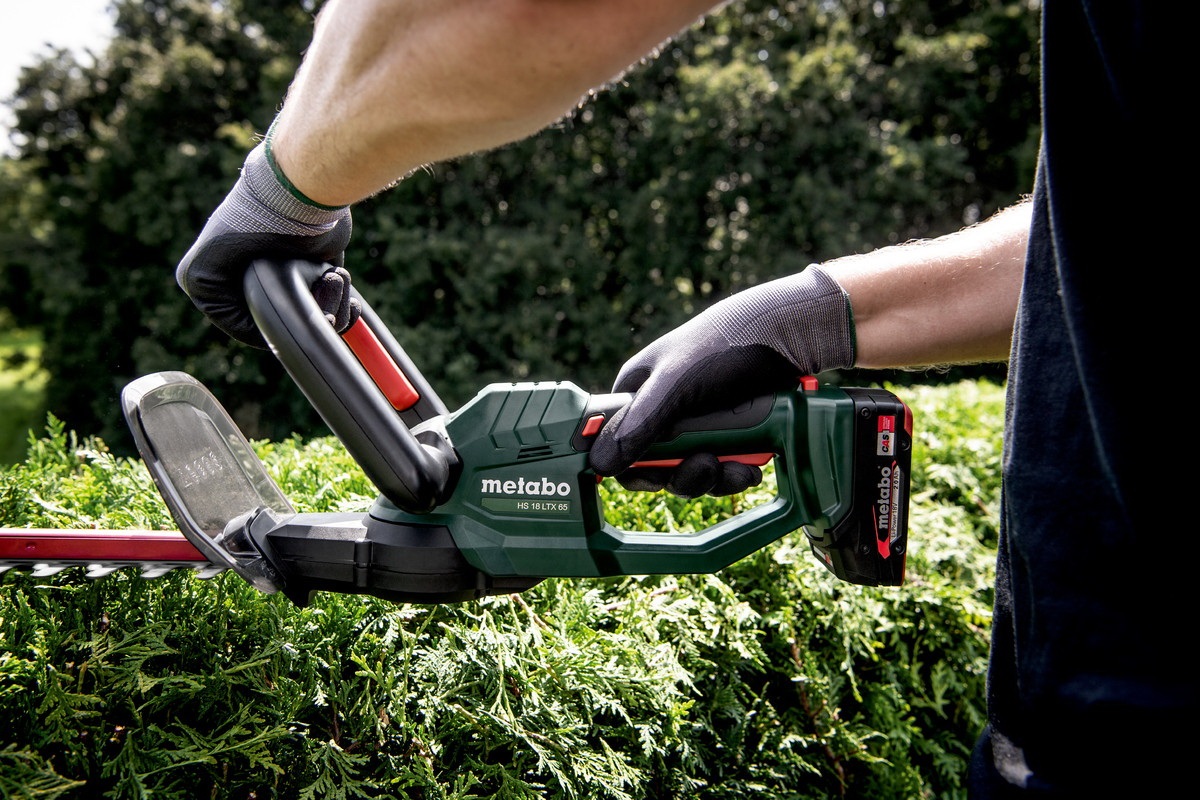 Кусторез аккумуляторный Metabo HS 18 LTX 45