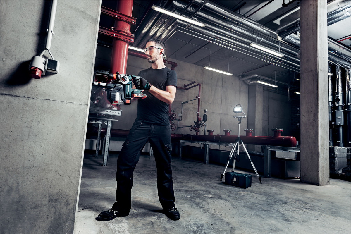 Перфоратор аккумуляторный Metabo KHA 18 LTX BL 24 Quick
