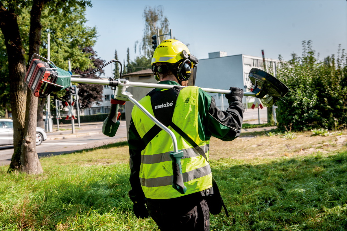 Триммер аккумуляторный Metabo FSB 36-18 LTX BL 40