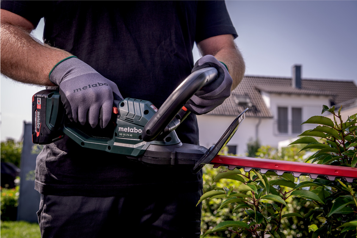 Кусторез аккумуляторный Metabo HS 18 LTX 55
