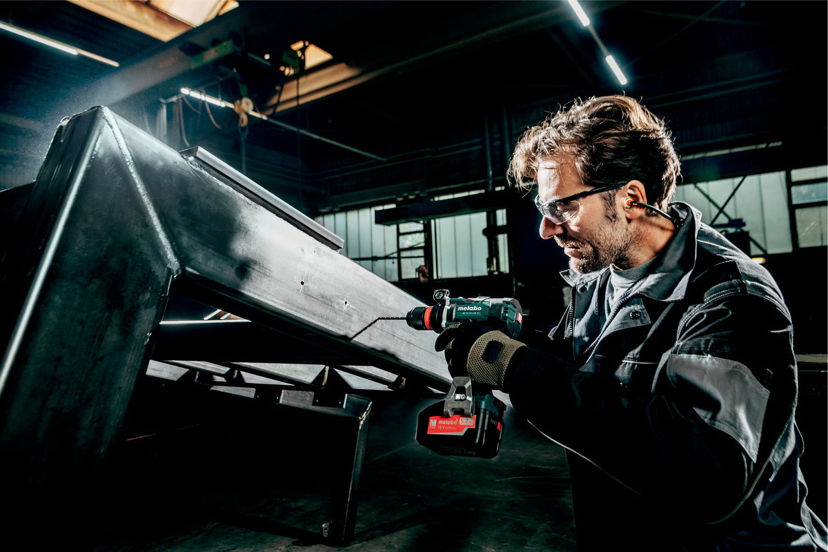 Шуруповерт Metabo BS 18 LTX-3 BL Q I