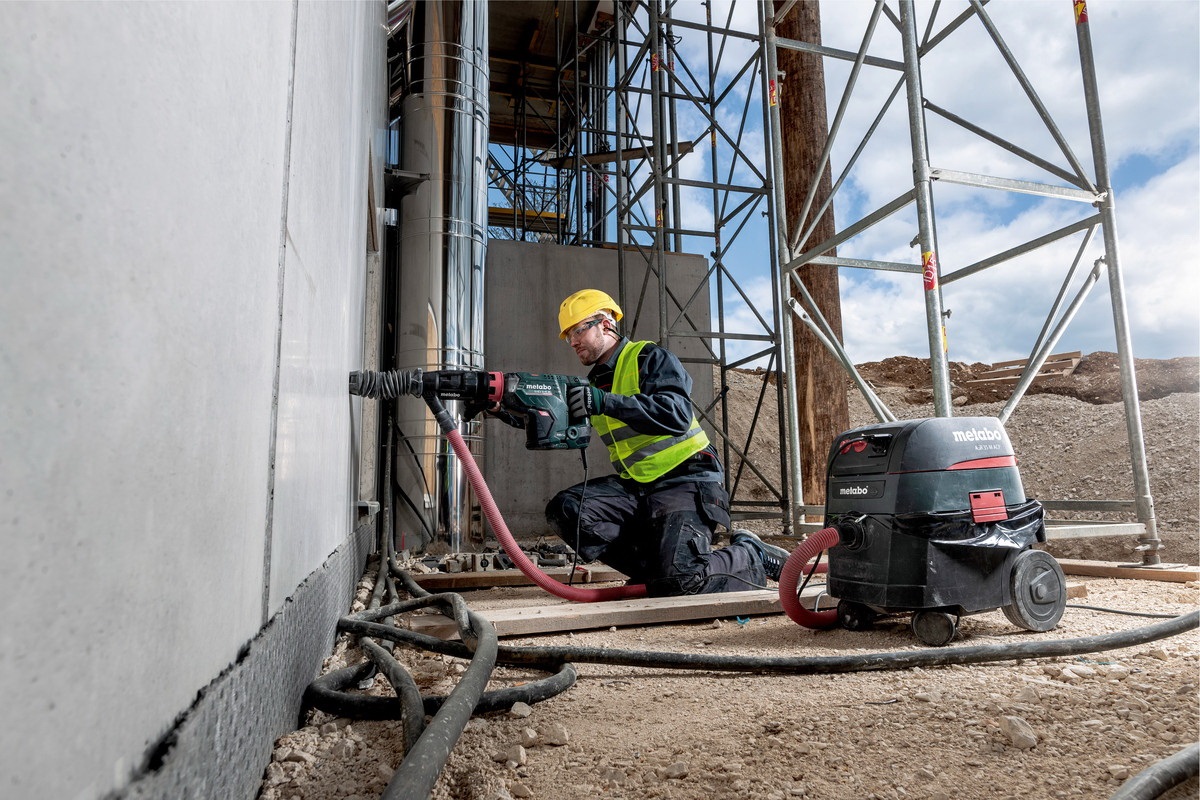 Перфоратор Metabo KHEV 8-45 BL