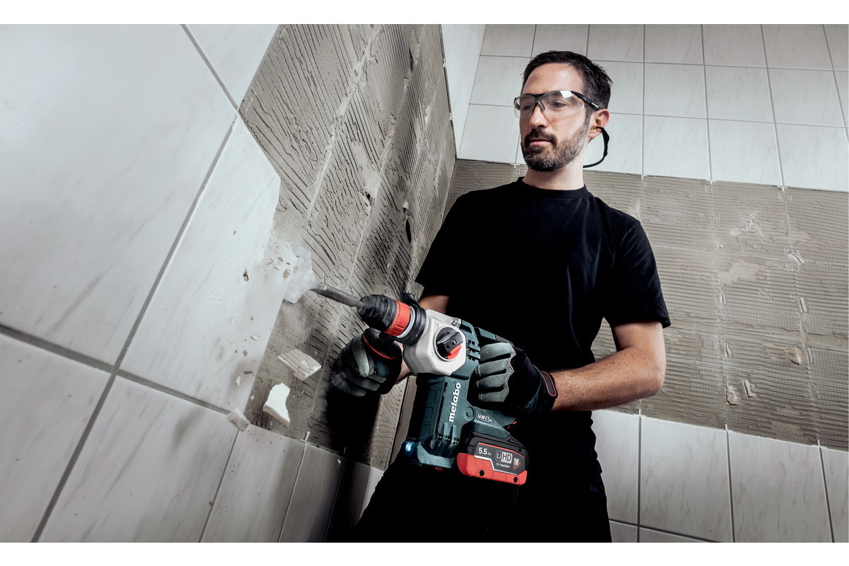 Перфоратор аккумуляторный Metabo KHA 18 LTX BL 24 Quick Set ISA
