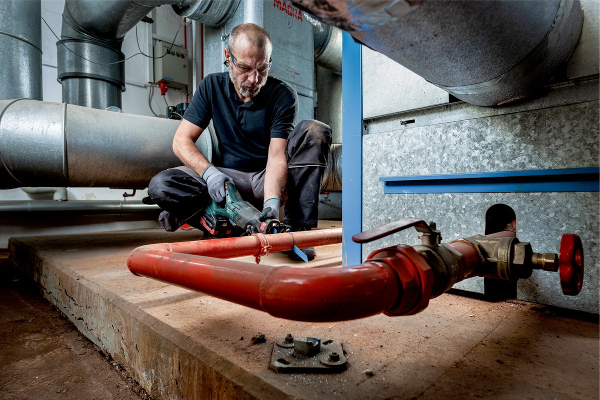 Пила сабельная аккумуляторная Metabo SSE 18 LTX BL