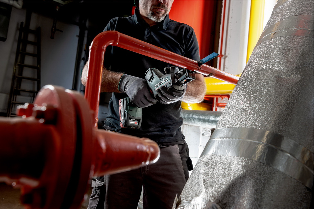 Пила сабельная аккумуляторная Metabo SSE 18 LTX BL Compact