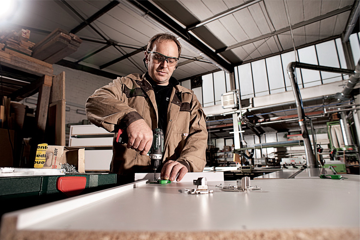 Шуруповерт Metabo PowerMaxx BS (1 аккумулятор)