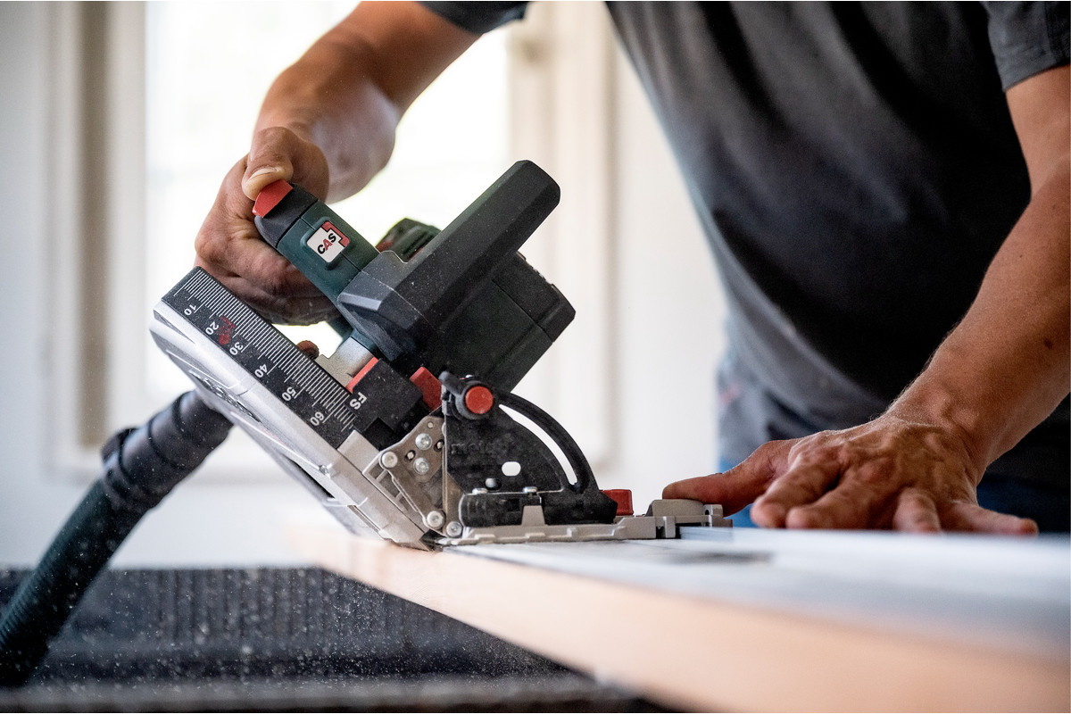 Циркулярная пила аккумуляторная Metabo KT 18 LTX 66 BL