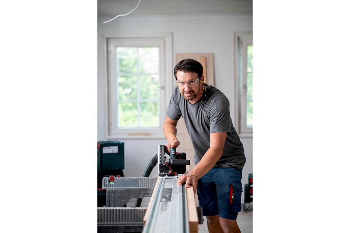 Циркулярная пила аккумуляторная Metabo KT 18 LTX 66 BL