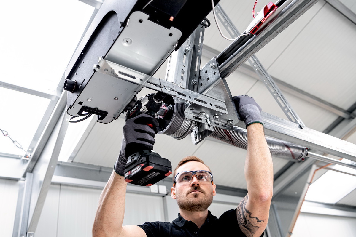 Гайковерт Metabo SSW 18 LTX 300 BL