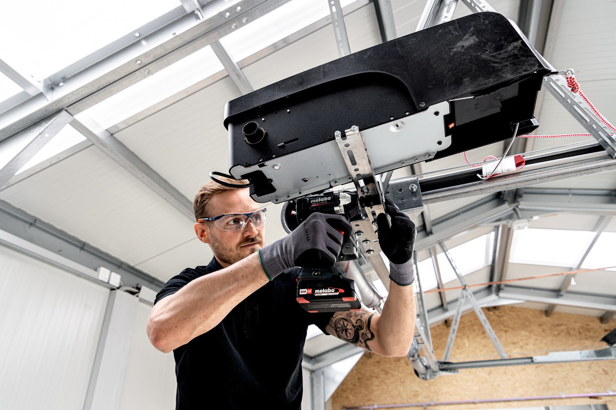 Гайковерт Metabo SSW 18 LTX 300 BL