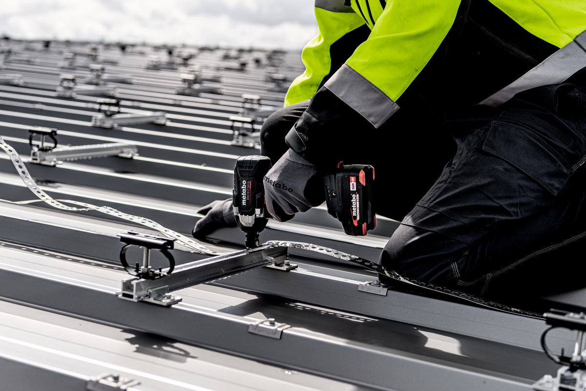 Гайковерт Metabo SSW 18 LTX 300 BL