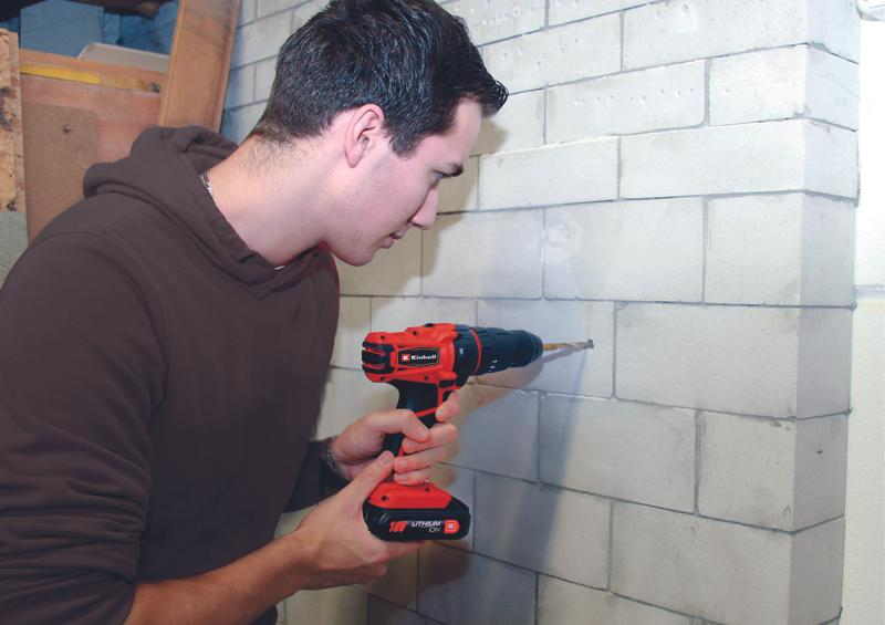 Шуруповерт Einhell TC-CD 18-2 Li-i (2×1,5Ah)