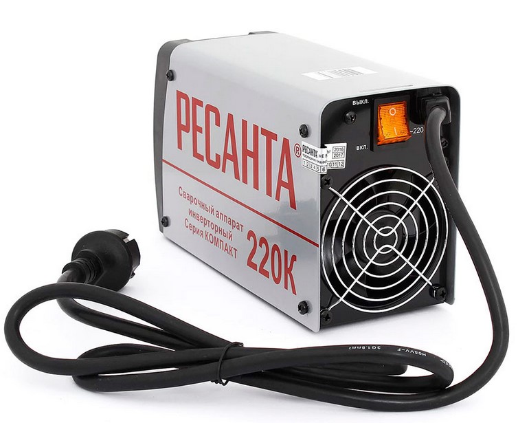 Сварочный инвертор Ресанта САИ-220К